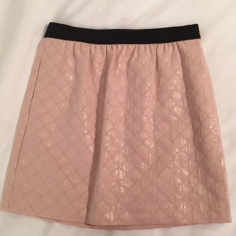 Pink skirt with pockets